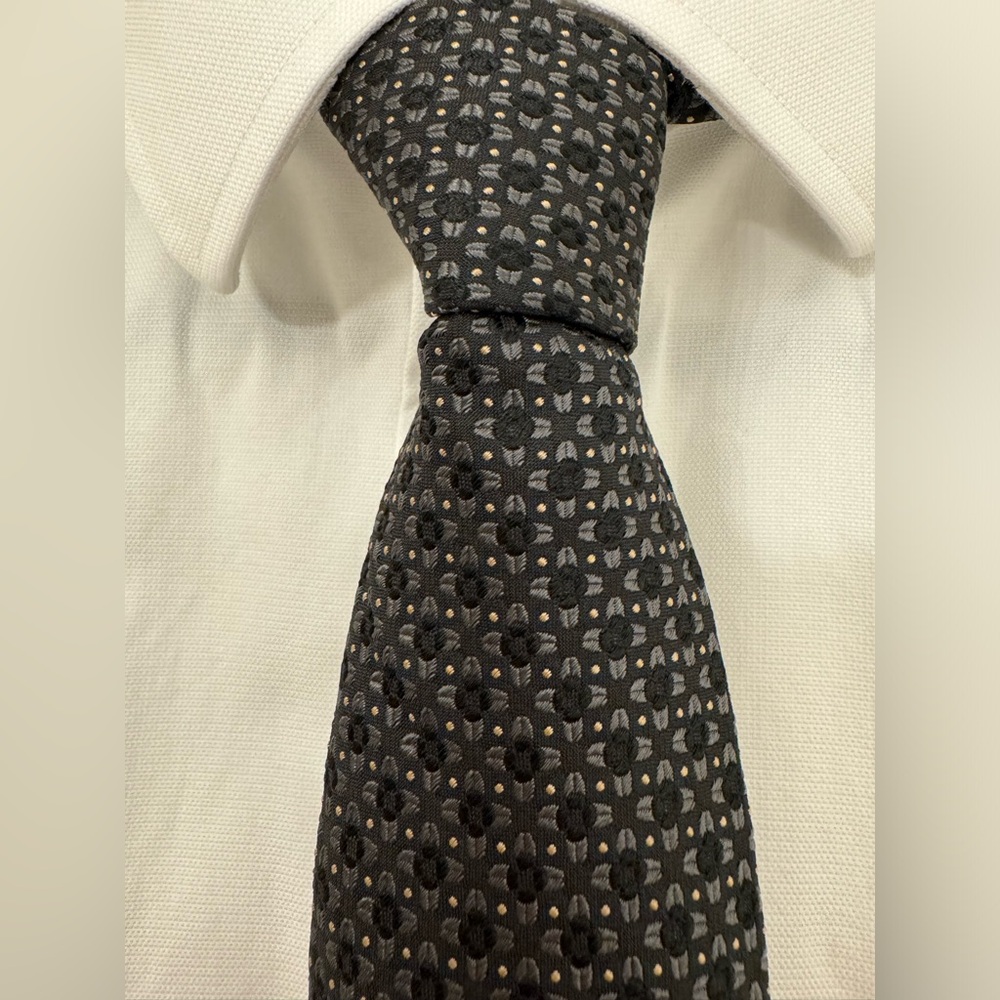 Hugo Boss Men’s Black Pattern Standard Tie